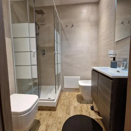 Arya Guest house