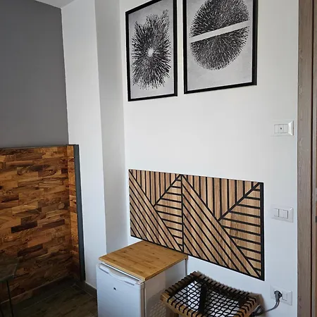 Arya Guest house 2*