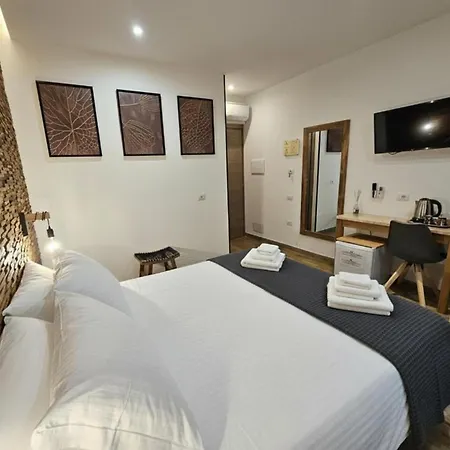 Arya 招待所 卡利亚里