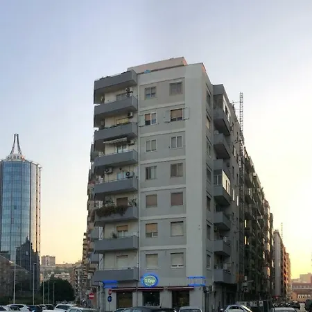 Arya Guest house